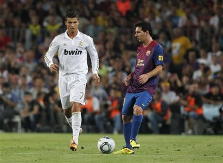 Van Persie: Kẻ thách thức đáng gờm của Messi, Ronaldo - 1
