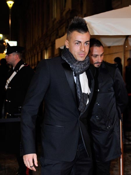 Dàn sao AC Milan đón tiệc Giáng Sinh sớm - 17 Dàn sao AC Milan đón tiệc Giáng Sinh sớm - 17