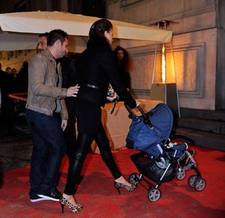 Dàn sao AC Milan đón tiệc Giáng Sinh sớm - 4 Dàn sao AC Milan đón tiệc Giáng Sinh sớm - 4