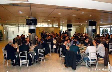 Dàn sao Real Madrid tổ chức tiệc Giáng sinh ấm cúng - 1 Dàn sao Real Madrid tổ chức tiệc Giáng sinh ấm cúng - 1