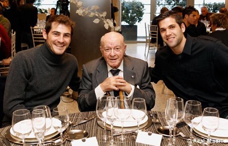 Dàn sao Real Madrid tổ chức tiệc Giáng sinh ấm cúng - 4 Dàn sao Real Madrid tổ chức tiệc Giáng sinh ấm cúng - 4