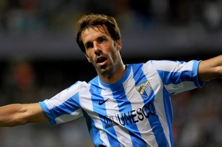 Van Nistelrooy là tiền đạo xuất sắc nhất thập kỷ qua - 1 Van Nistelrooy là tiền đạo xuất sắc nhất thập kỷ qua - 1