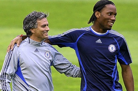 Mourinho muốn chiêu mộ Drogba thế chỗ Higuain - 1