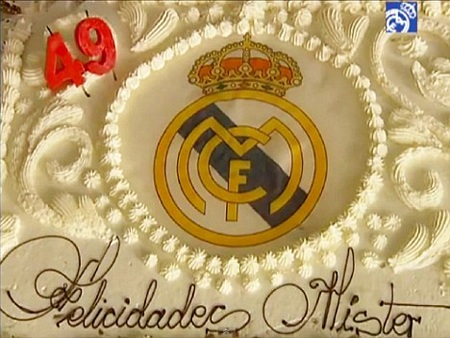 Mourinho nhận quà sinh nhật bất ngờ từ học trò - 2