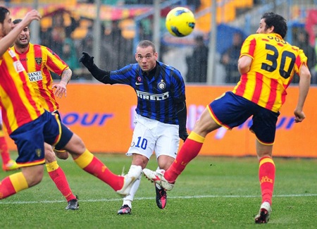 Thua sốc Lecce, Inter đứt mạch 7 trận thắng ở Serie A - 2 Thua sốc Lecce, Inter đứt mạch 7 trận thắng ở Serie A - 2