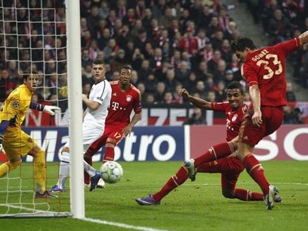 Màn thị uy của những “họng pháo” Messi, Ronaldo, Gomez - 2 Màn thị uy của những “họng pháo” Messi, Ronaldo, Gomez