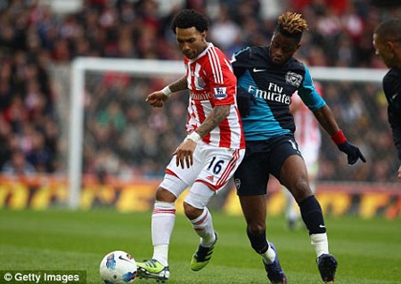 “Sao” Premier League bị bắt giữ vì giở thói côn đồ