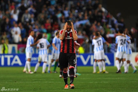 Gục ngã trước Malaga, AC Milan nối dài chuỗi trận toàn thua - 1 AC Milan nhận trân thua thứ 3 liên tiếp trên mọi mặt trận