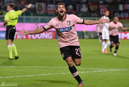 Ngược dòng thành công, Milan “vớt” lại 1 điểm trước Palermo - 2 Hiệp 1 là hiệp đấu của Palermo