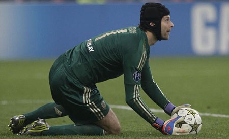 Petr Cech lo lắng trước thềm đại chiến gặp MU - 1 P.Cech không muốn Chelsea lặp lại những màn trình diễn kém cỏi như ở trận đấu với Shakhtar Donetsk
