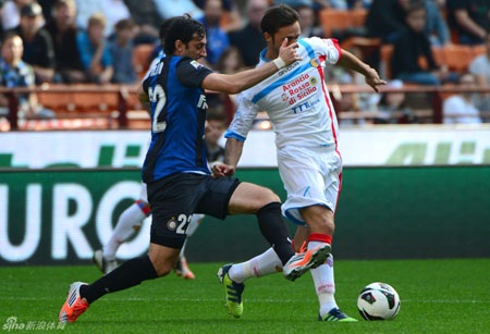 Đánh bại Catania, Inter nối dài chuỗi ngày thăng hoa - 1 Vượt qua Catania, Inter giành chiến thắng thứ 4 liên tiếp ở Serie A