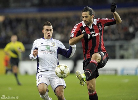 AC Milan đã đánh bại Anderlecht để lọt vào vòng đấu tiếp theo