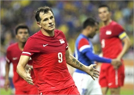 Chân sút 42 tuổi, Aleksandar Duric, vẫn có mặt trong đội tuyển Singapore tham dự kỳ AFF Cup 2012