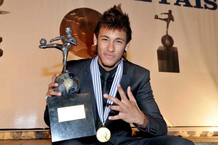 Neymar đã “bước hụt” tới Chelsea trong mùa Hè qua - 1 Neymar đáng ra đã trở thành người của Chelsea