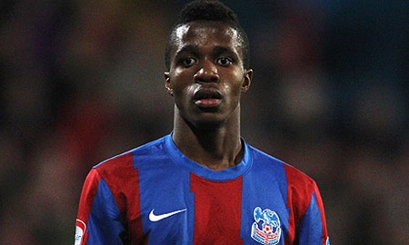 Wilfried Zaha nhận mình chỉ xuất sắc sau Messi, C.Ronaldo