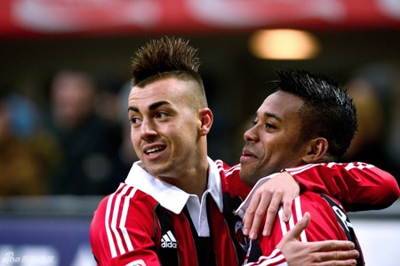 AC Milan cũng giành được chiến thắng đậm đà trước Pescara trong ngày kỷ niệm 113 năm thành lập CLB