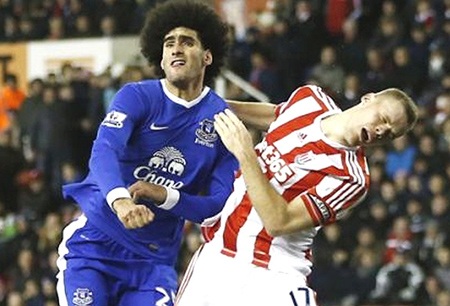 Marouane Fellaini lĩnh án treo giò 3 trận vì hành