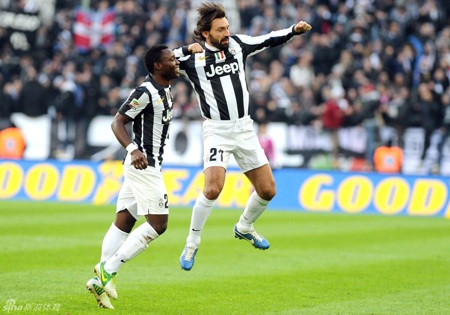 Trận đấu này được định đoạt ngay trong hiệp 1