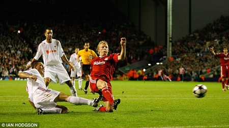 Trận đấu giữa Liverpool và Debrecen bị nghi ngờ dàn xếp tỷ số