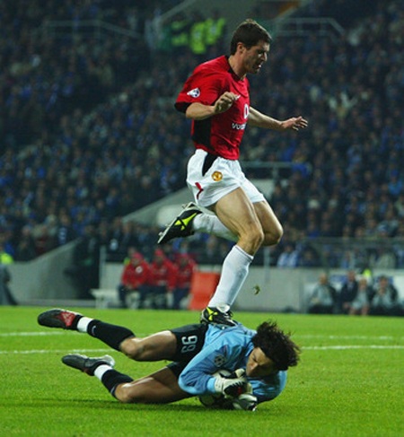 Nhìn lại những cuộc đối đầu giữa Mourinho và Alex Ferguson - 1 Nhìn lại những cuộc đối đầu giữa Mourinho và Alex Ferguson