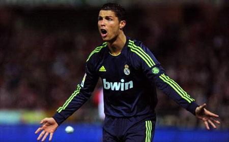 C.Ronaldo: “Khúc mắc với Mourinho đã được giải quyết” - 1 C.Ronaldo đã làm lành với HLV Mourinho