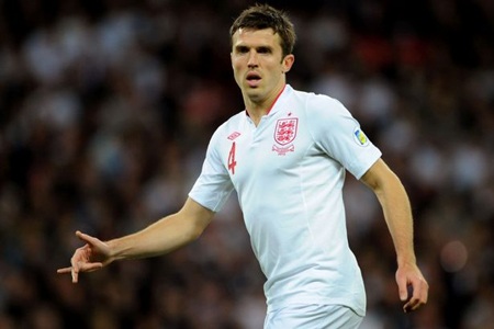 Tuyển Anh “thủng” hàng thủ: Carrick sẽ trở thành trung vệ bất đắc dĩ? - 1 Michael Carrick sẽ đá trung vệ ở trận đấu với San Marino?