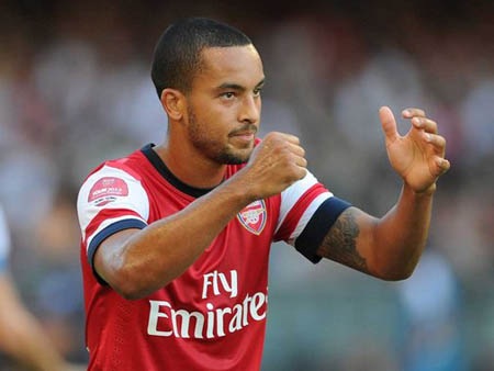 Gareth Bale-Theo Walcott: Một xuất phát điểm, hai ngã rẽ - 3 Theo Walcott vẫn chưa thoát khỏi mác “thần đồng” để vươn mình