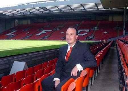 Benitez tới Liverpool năm 2004 thay thế