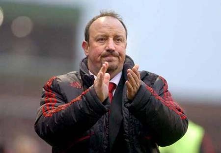 Sau nhiều chông gai, ông đã bị Liverpool sa thải năm 2010