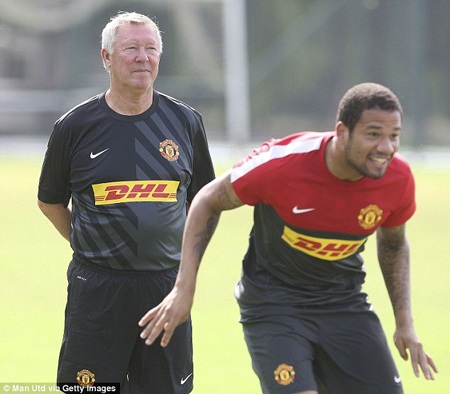 “Món hàng hớ” Bebe công kích cả…Alex Ferguson - 1 Bebe không thích cách đối xử của HLV Alex Ferguson