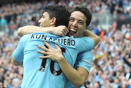 Man City thắng MU, Chelsea: Chất vàng mười của Man “xanh” - 2 Họ đã thể hiện “chất vàng mười” trong những thời điểm khó khăn