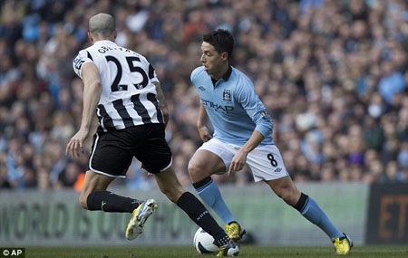 Nối gót Tevez, Nasri bị treo bằng lái xe 6 tháng - 1 Nasri cũng bị treo bằng lái 6 tháng như Tevez