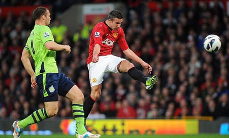 Đánh giá những cầu thủ MU trong mùa giải lên ngôi Vương - 4 Van Persie là sự khác biệt, đưa MU tới chức vô địch