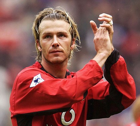 Trong những ngày tháng cuối cùng ở MU, Beckham đã trở về tóc dài
