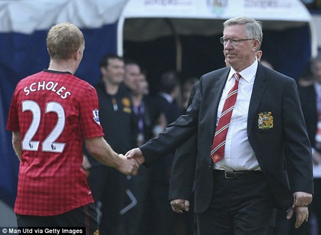 Ngày chia tay đầy xúc cảm của những “biểu tượng" Premier League - 1 HLV Alex Ferguson và Paul Scholes trong ngày cuối cùng ở MU