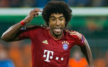 Đội hình kết hợp trong mơ giữa Bayern Munich và Dortmund - 1 Dante thi đấu rực sáng mùa này, dù trước đó, anh chưa có kinh nghiệm tham dự Champions League