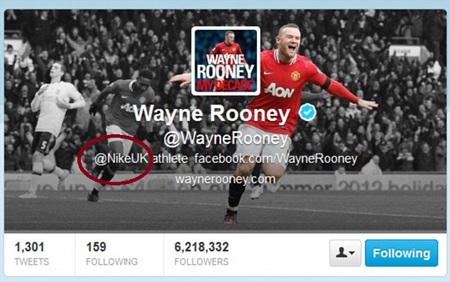Rooney đã gỡ dòng chữ “cầu thủ của MU” trong bức ảnh đăng trên Twitter
