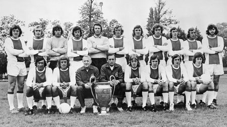 Bayern Munich, Barca, MU và những CLB đạt kỳ tích ăn ba - 2 Bayern Munich, Barca, MU và những CLB đạt kỳ tích ăn ba