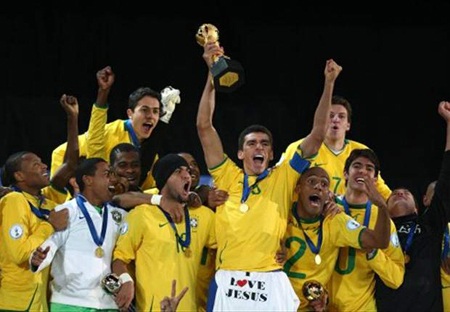 Nhìn lại lịch sử Confederations Cup từ A đến Z - 1 Chủ nhà Brazil
đã có 3 lần lên ngôi tại Confederations Cup