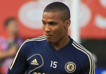 Malouda đã phải chia tay Chelsea sau 1 mùa giải tập luyện cùng đội trẻ