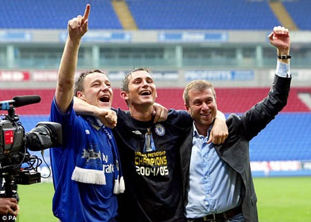 Chán mua sắm, Abramovich yêu cầu Chelsea sản xuất “cây nhà lá vườn” - 1 Ông chủ Abramovich muốn có nhiều hơn “Terry mới” ở Chelsea