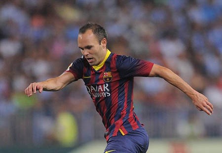 Iniesta vẫn chưa thể gia hạn hợp đồng với Barcelona