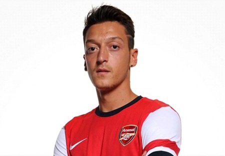 Ozil tiết lộ lý do chia tay Real Madrid - 1 Ozil tới Arsenal vì HLV Wenger