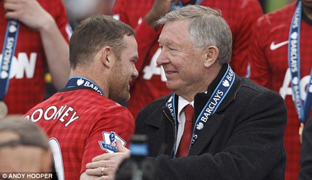 Rooney không rời khỏi MU vì sợ…mất tiền - 1 Sir Alex tiết lộ rằng Rooney ở lại MU vì xót tiền
