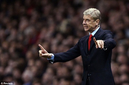 Wenger sẽ nhận được 8 triệu bảng/năm nếu chấp nhận ở lại Arsenal