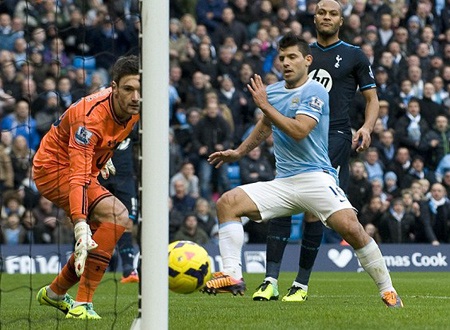 Aguero thành “thợ săn” số 1 trong kỉ nguyên Premier League - 1 Aguero đã trở thành cầu thủ có hiệu suất ghi bàn cao nhất lịch sử Premier League