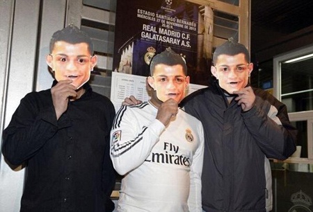 Chùm ảnh: Cơn sốt “Quả bóng vàng” C.Ronaldo ở Bernabeu - 7 CR7 cũng có mặt trên khán đài Bernabeu ngày hôm qua