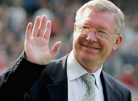 Những CĐV không thể quên được hình ảnh của Sir Alex trong những trận đại chiến