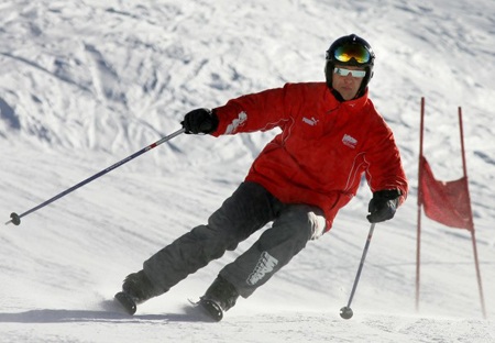Tính mạng của Michael Schumacher thực sự bị đe dọa - 1 Michael Schumacher đang ở trong tình trạng nguy kịch