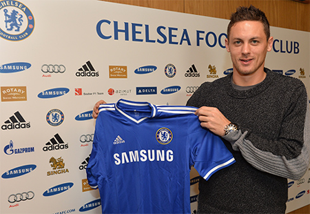 Những vụ mua lại “gà nhà” đắt nhất lịch sử